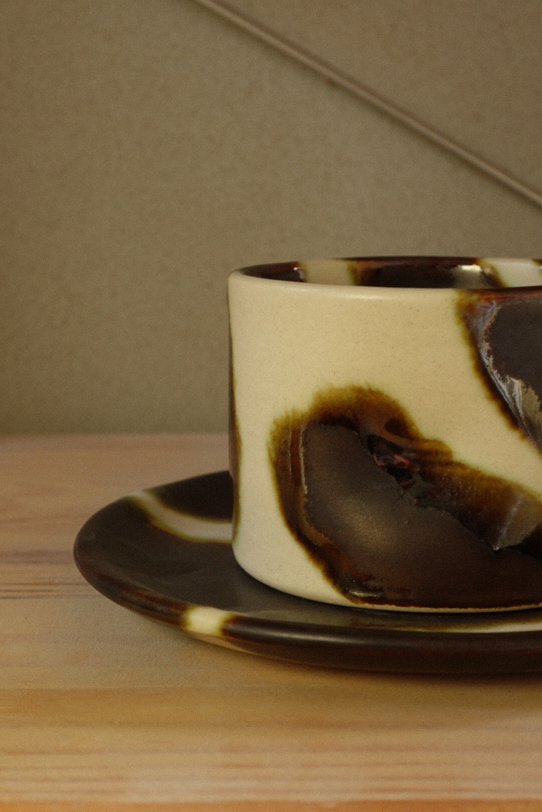 The Set in Earthtone