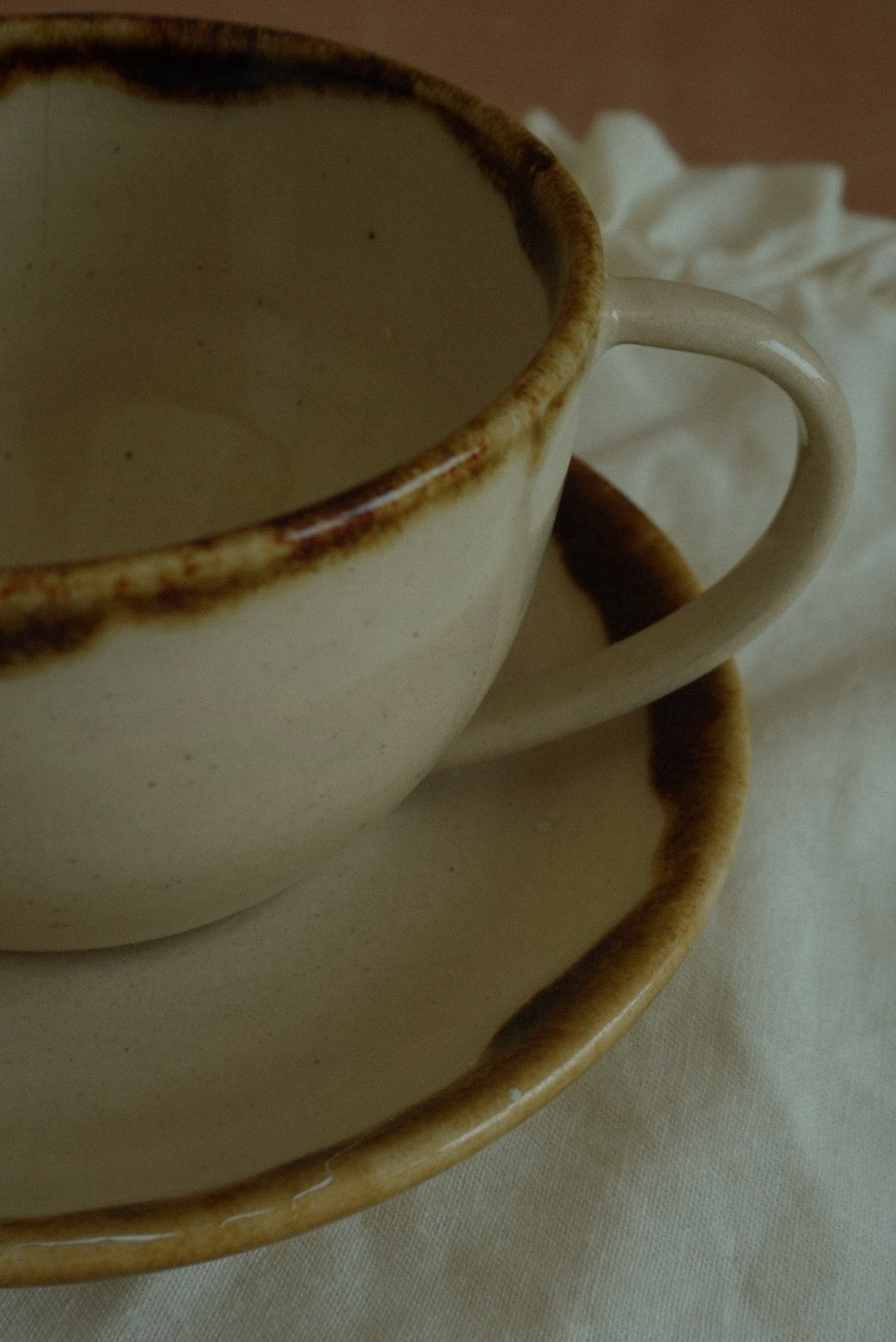 The Heirloom Mug in Castagna