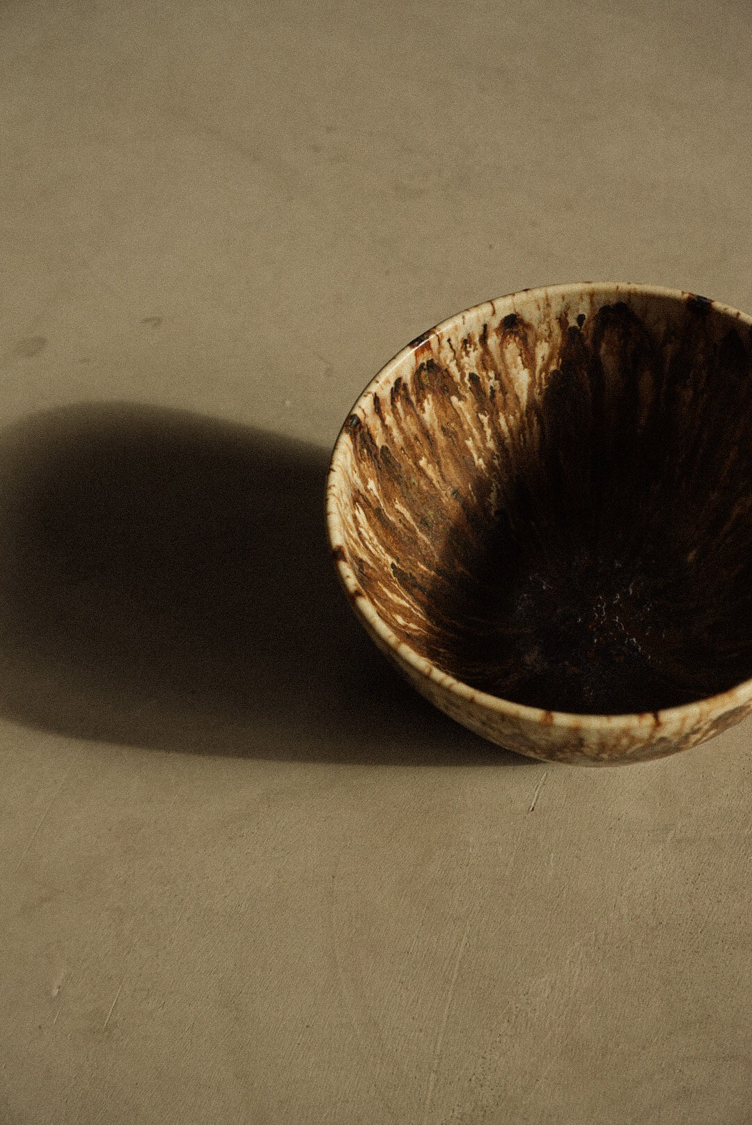 The Bowl Cup in Dark Winterwood