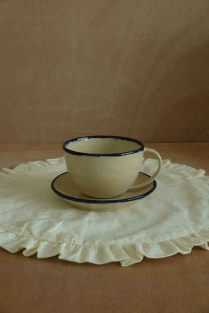The Heirloom Saucer in Toscana