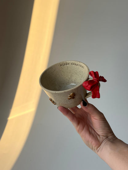 GINGERBREAD MAN & BOW MUG (PRE-MADE)